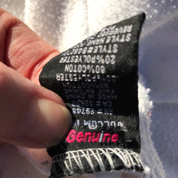 💕Volcom Special Edition Hoodie - Picture 7 of 8